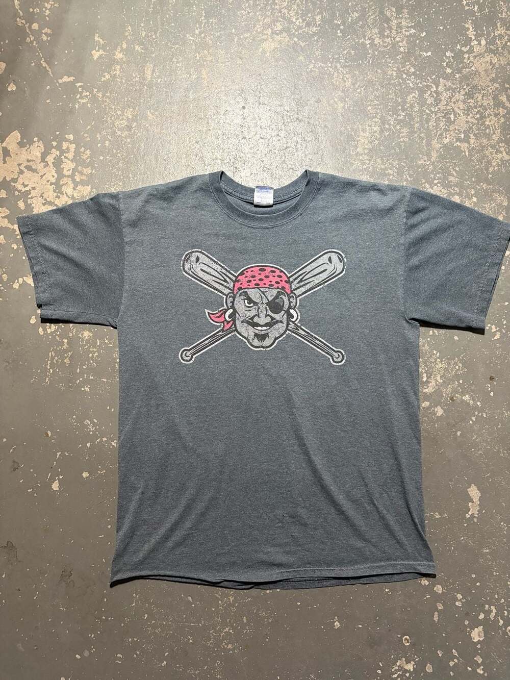 Gildan Pittsburgh Pirates Graphic T-Shirt Size L Gray